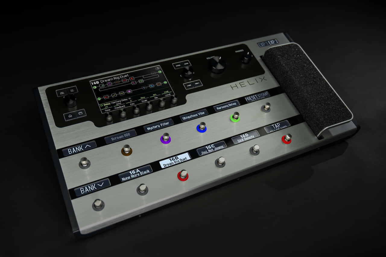 Line 6】フロア・タイプの最高位マルチ・プロセッサーの限定モデル 