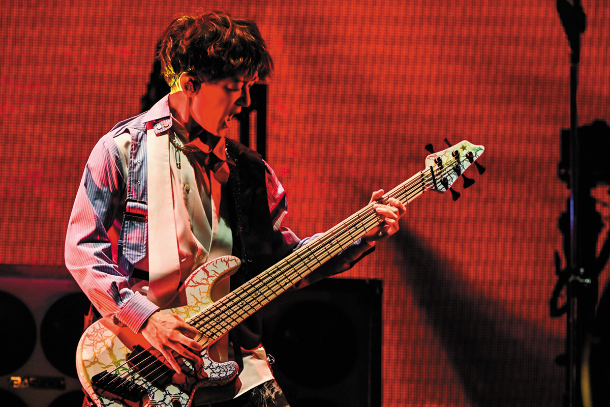 tetsuya(L'Arc-en-Ciel)