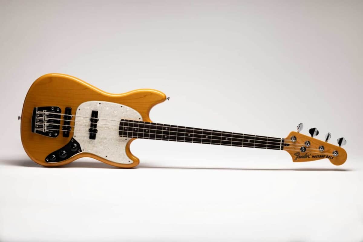 Chilli Beans. Maika Mustang Bass