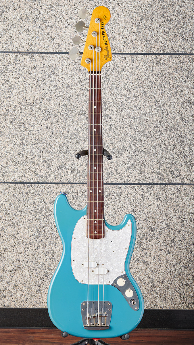 Fender / Mustang Bass