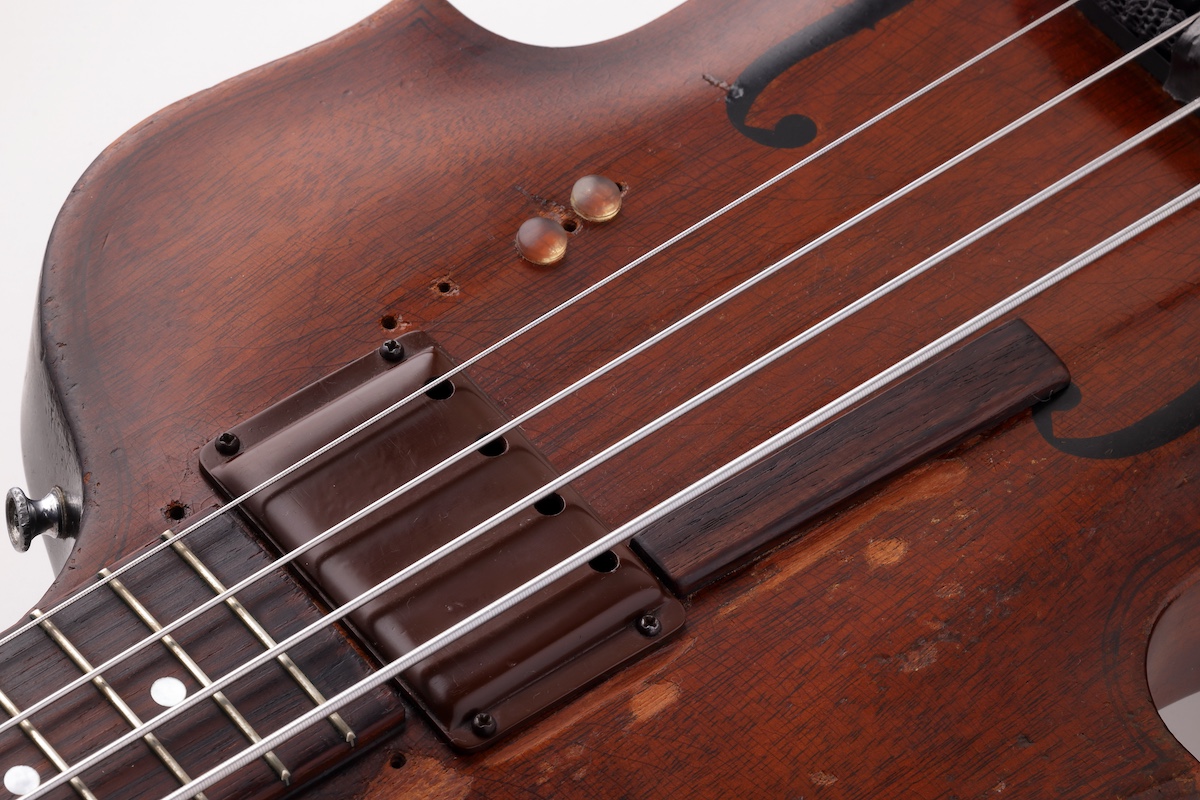 AYA's BASS
Gibson EB-1