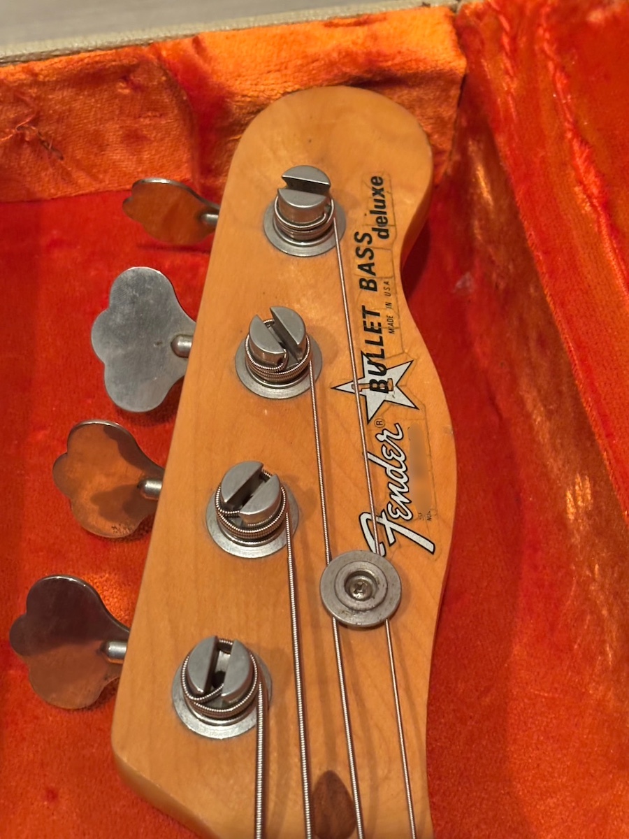関が所有するFender / Bullet Bass Deluxe ヘッド表