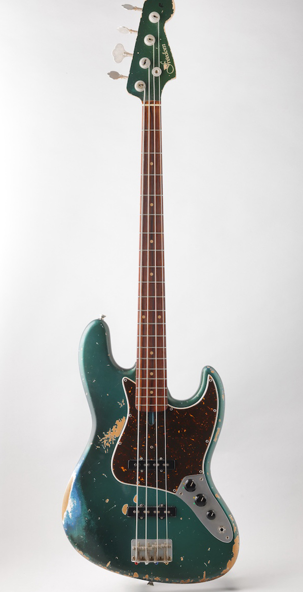 藤本の所有する、Freedom Custom Guitar Research / Custom Order