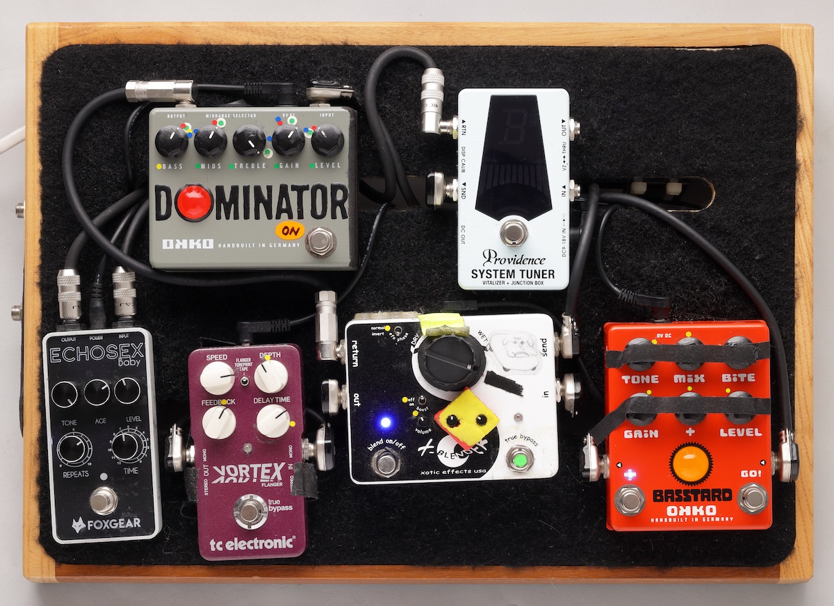 藤本ひかりのエフェクター・ボード