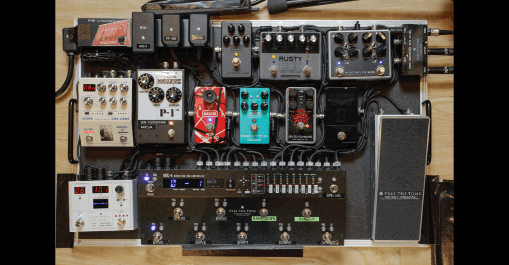 MISA（BAND-MAID）の最新ツアーを支えるエフェクター・ボードと