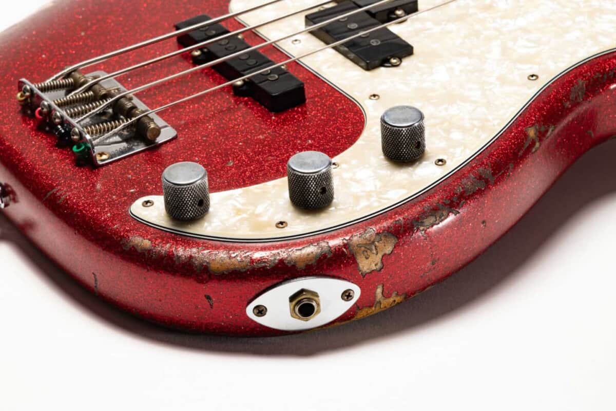 Limited Edition Masterbuilt J Precision Bass® PJ, King’s Red Close Up1